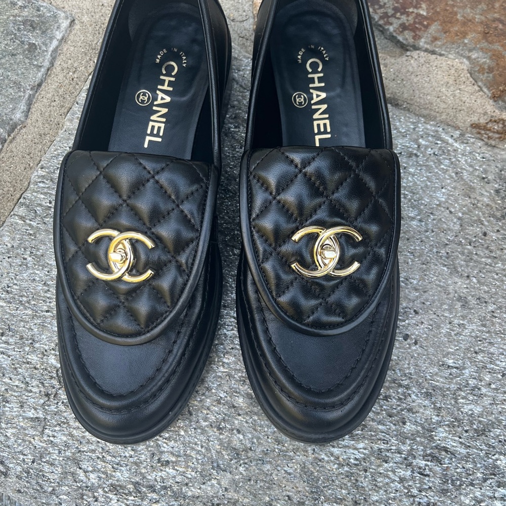 CHANEL Loafers Quilted Black Turnlock Interlock 2200.00